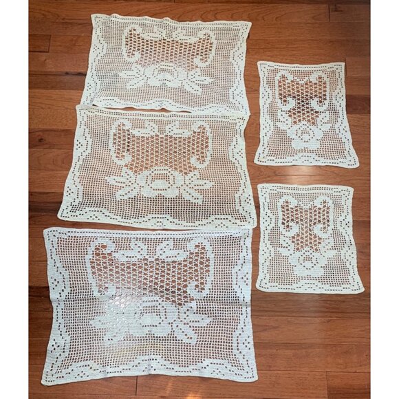 Set of 5 Vintage Handmade Crochet Lace Doilies with Floral & Scroll Patterns - Picture 1 of 16